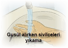 Gusul alirken sivilceleri yikama